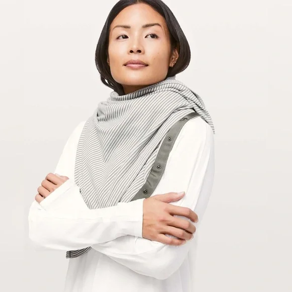 Lululemon Vinyasa Scarf - Picture 2 of 6